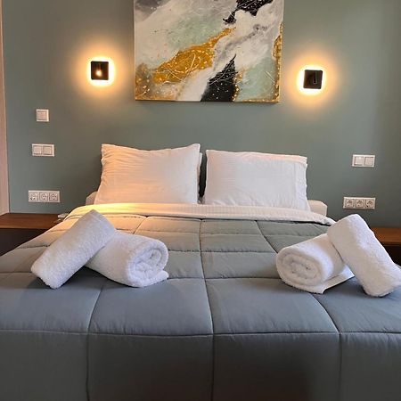Diamante Beachfront Suites Ксилокастрон Екстериор снимка