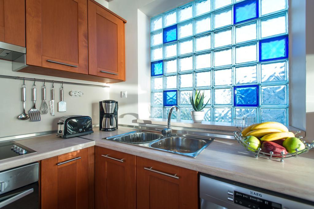 Diamante Beachfront Suites Ксилокастрон Екстериор снимка