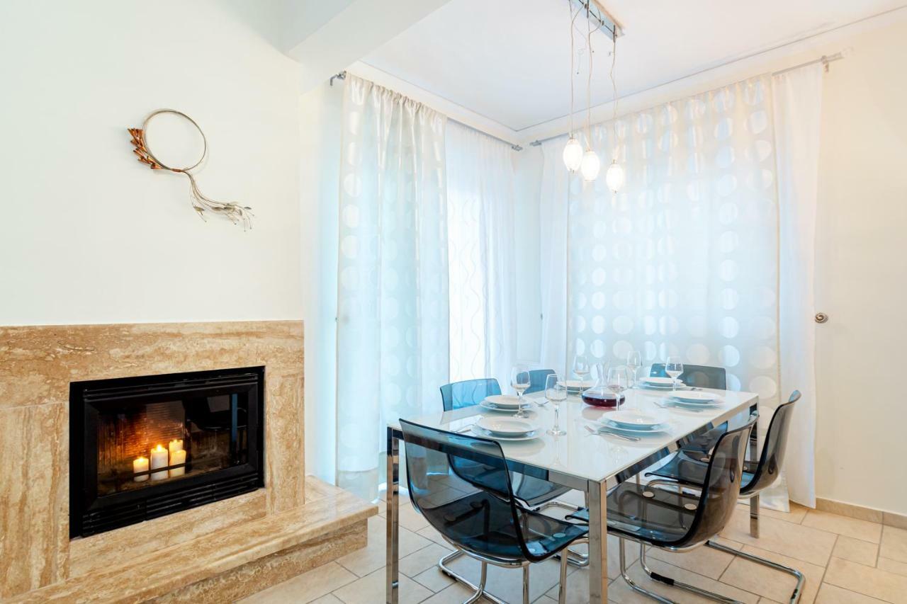 Diamante Beachfront Suites Ксилокастрон Екстериор снимка